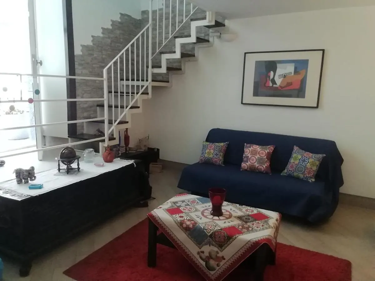 Casa Maravigghia Villa Catania Italy